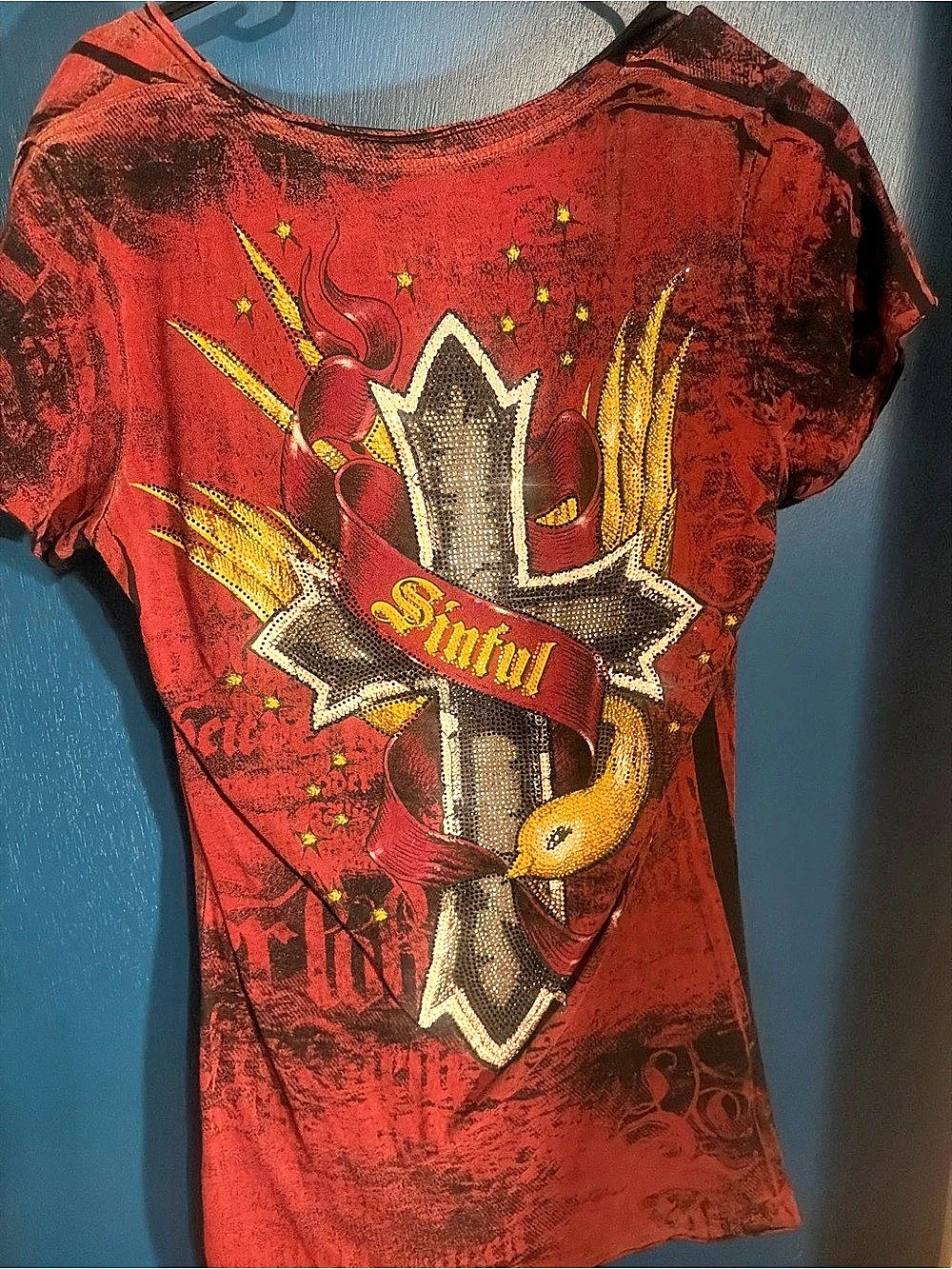 Sinful Graphic Short Sleeve Tee in Red & Black Size Large